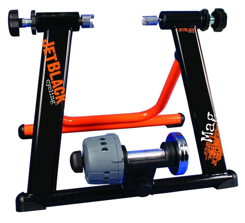 jet black m1 pro trainer