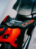 Marker Comp 16 black/flo-red